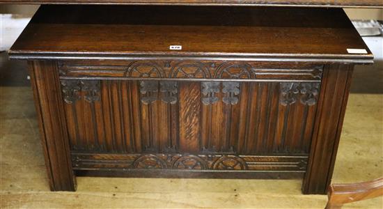 Oak blanket box